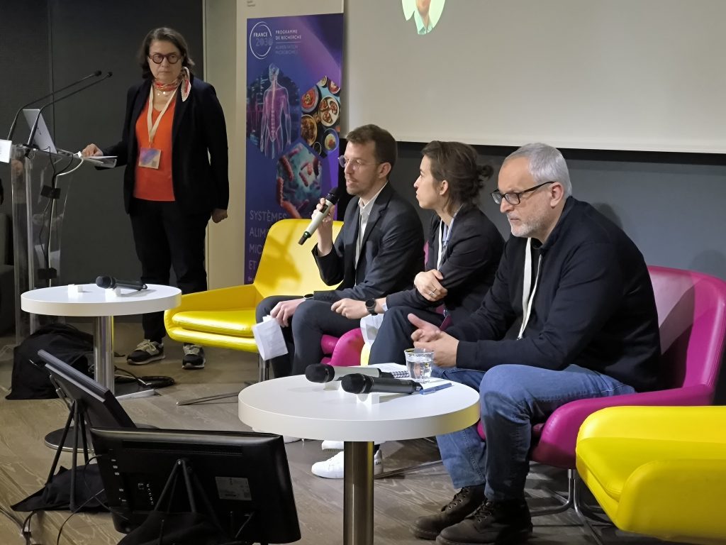 Découvrez ou redécouvrez les temps forts des journées scientifiques annuelles 2026 du PEPR SAMS ayant eu lieu les 31 mars et 1e avril 2026.